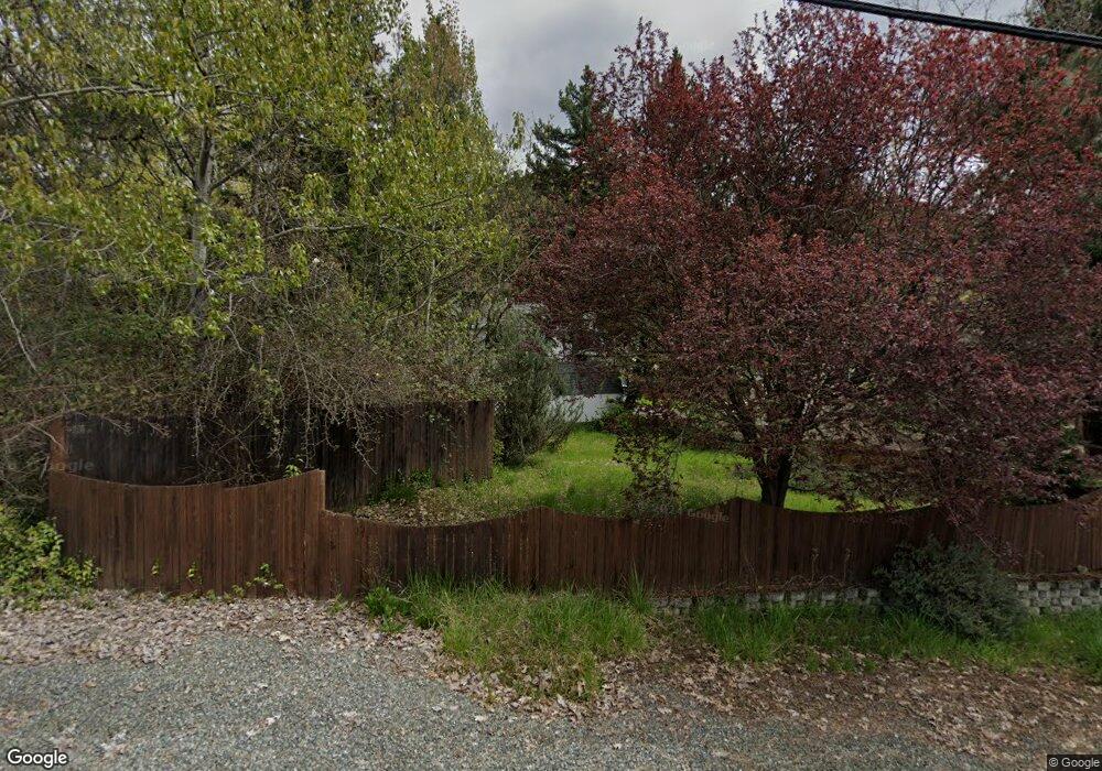 1635 NE Beacon Dr, Grants Pass, OR 97526 - photo 1