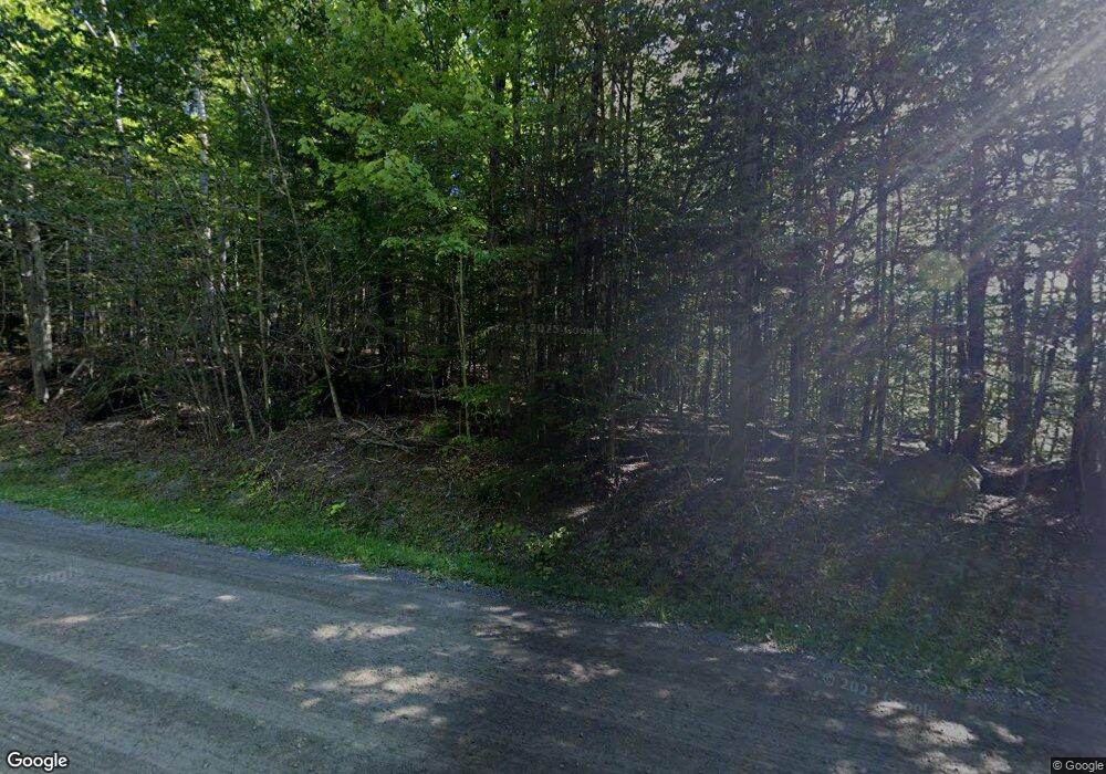 28 Howe Pond Rd, Readsboro, VT 05350 - photo 1