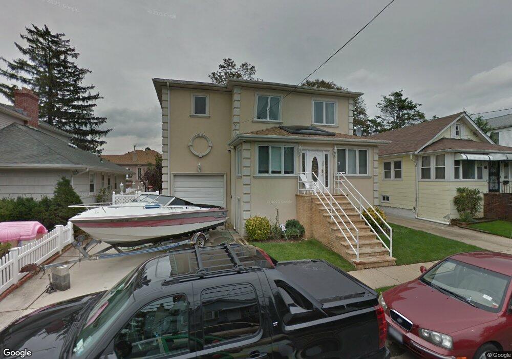 490 Bayview Ave, Cedarhurst, NY 11516 - photo 1