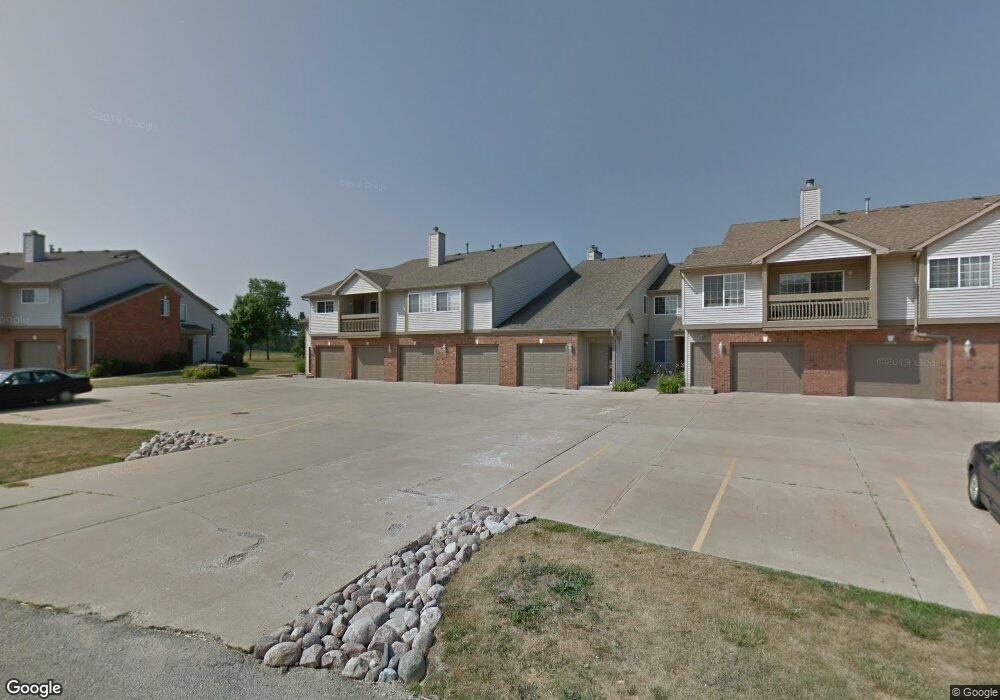 4573 N Thornhill Dr unit 202B, Peoria, IL 61615 - photo 1