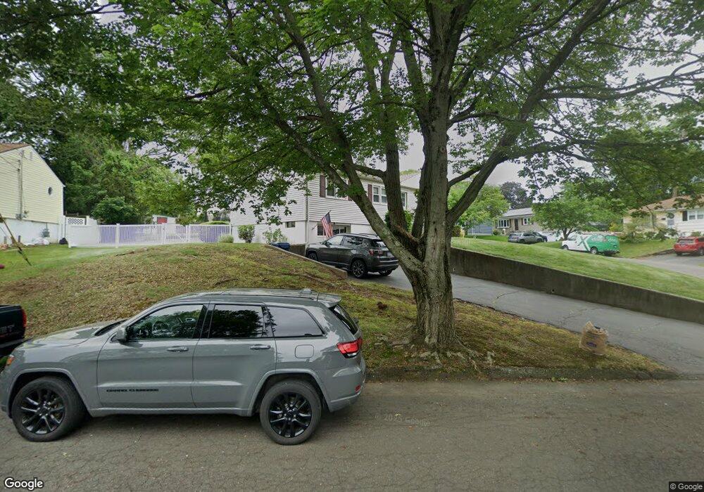 8 Daniel Rd, West Haven, CT 06516 - photo 1