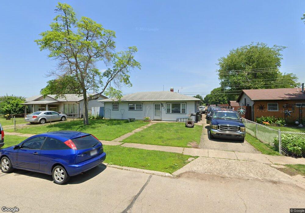 922 Emmett Dr, Xenia, OH 45385 - photo 1