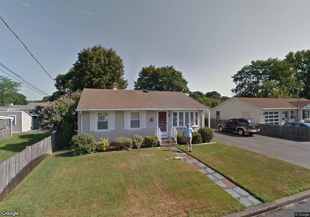 50 Woodbine St, Riverside, RI 02915 - photo 1