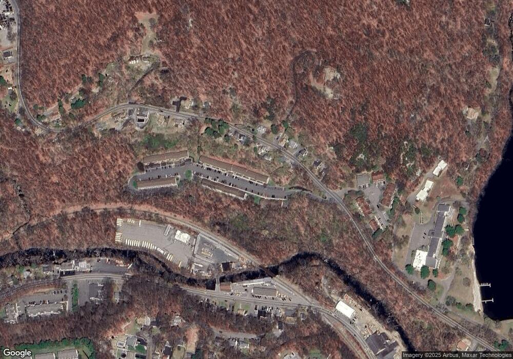 109 Treetop Ct, Bloomingdale, NJ 07403 - photo 1