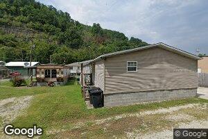 114 Carsey Dr, Man, WV 25635