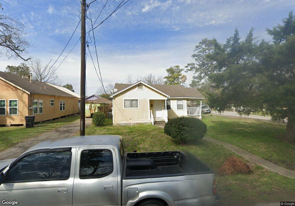 919 King St, Houston, TX 77022 - photo 1