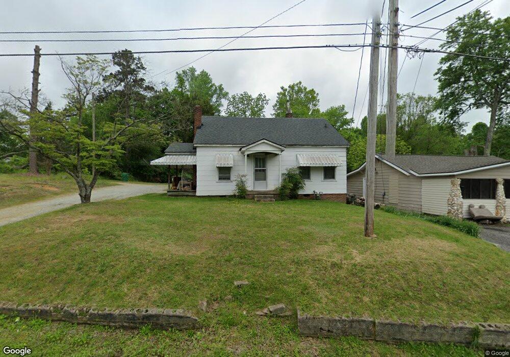 1018 E Fairfield Rd, High Point, NC 27263 - photo 1