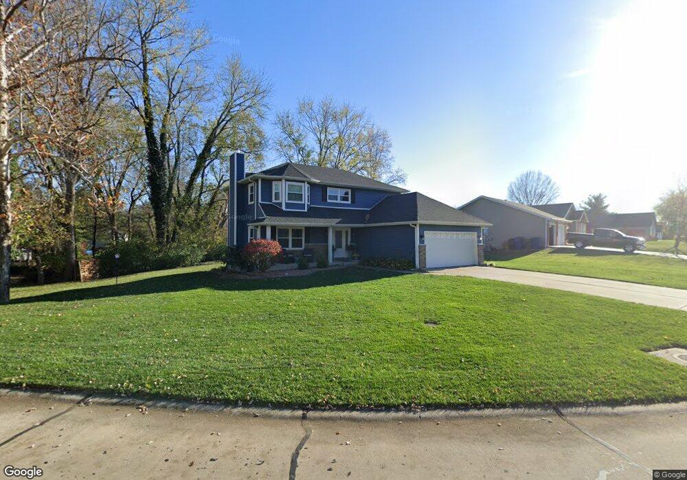 825 Robert Dr, Maryville, IL 62062 - photo 1