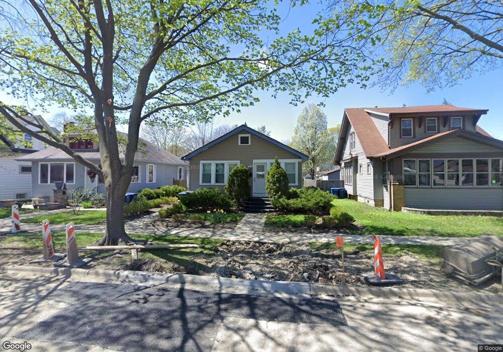 112 S Fulton Ave, Waukegan, IL 60085 - photo 1