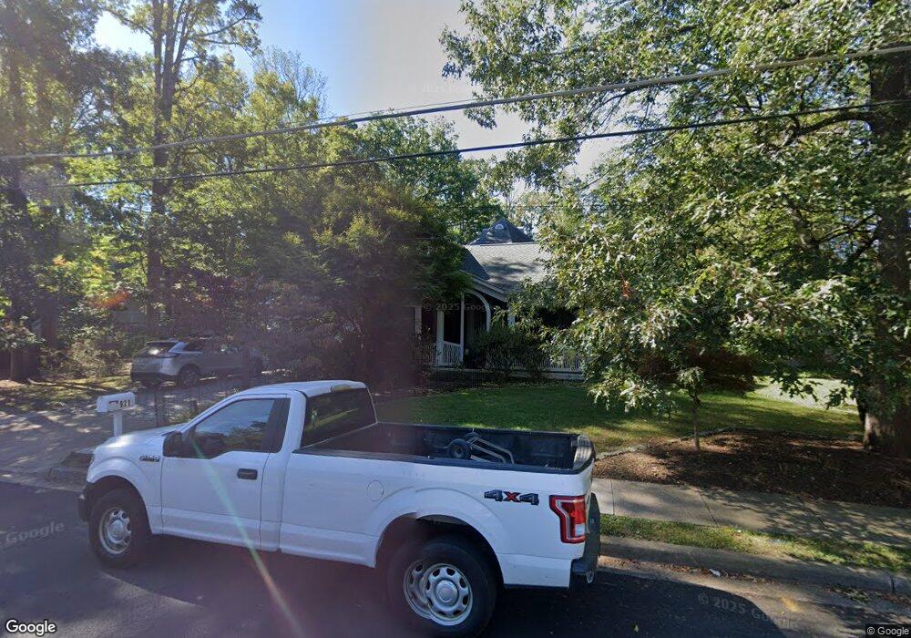 921 Glyndon St SE, Vienna, VA 22180 - photo 1