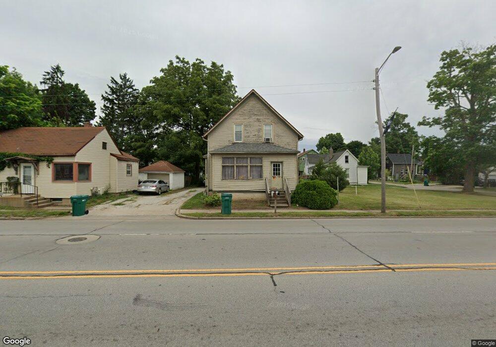 319 E Lincolnway, La Porte, IN 46350 - photo 1