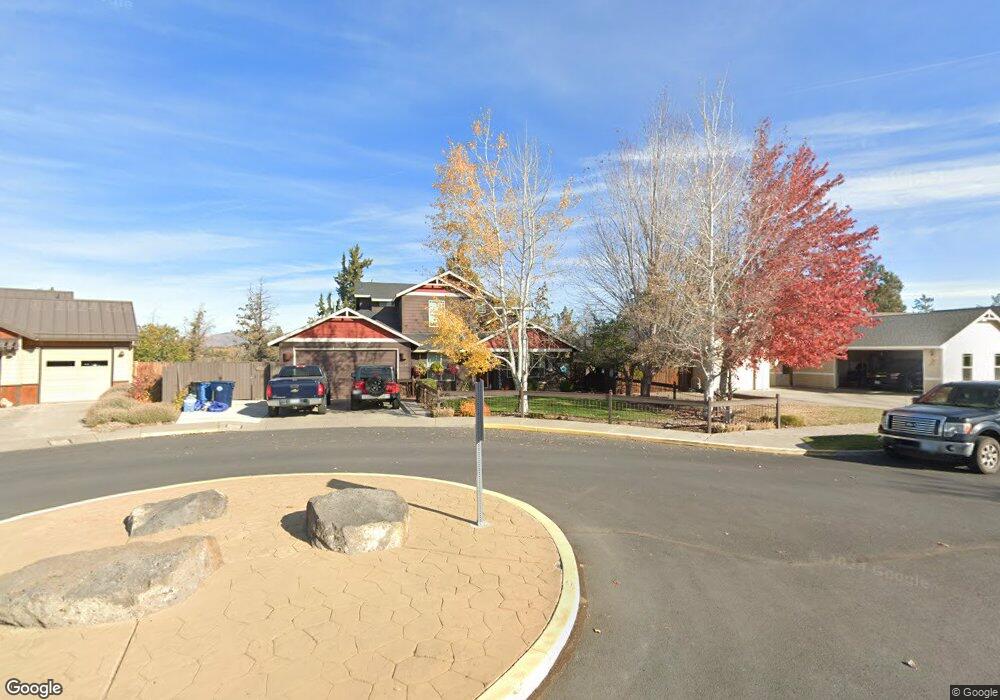 3048 NW 19th St, Redmond, OR 97756 - photo 1