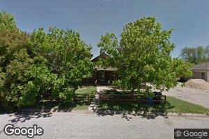 704 W C St, Plains, KS 67869