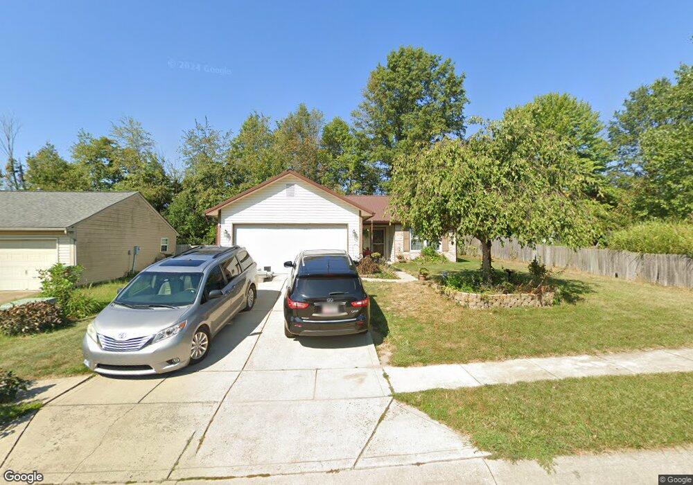 4860 Hunters Run, Columbus, IN 47201 - photo 1