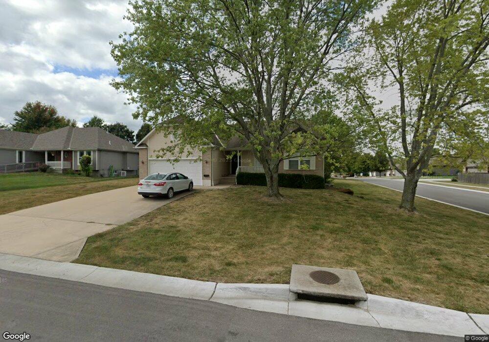 4416 SW Creekview Dr, Lees Summit, MO 64082 - photo 1