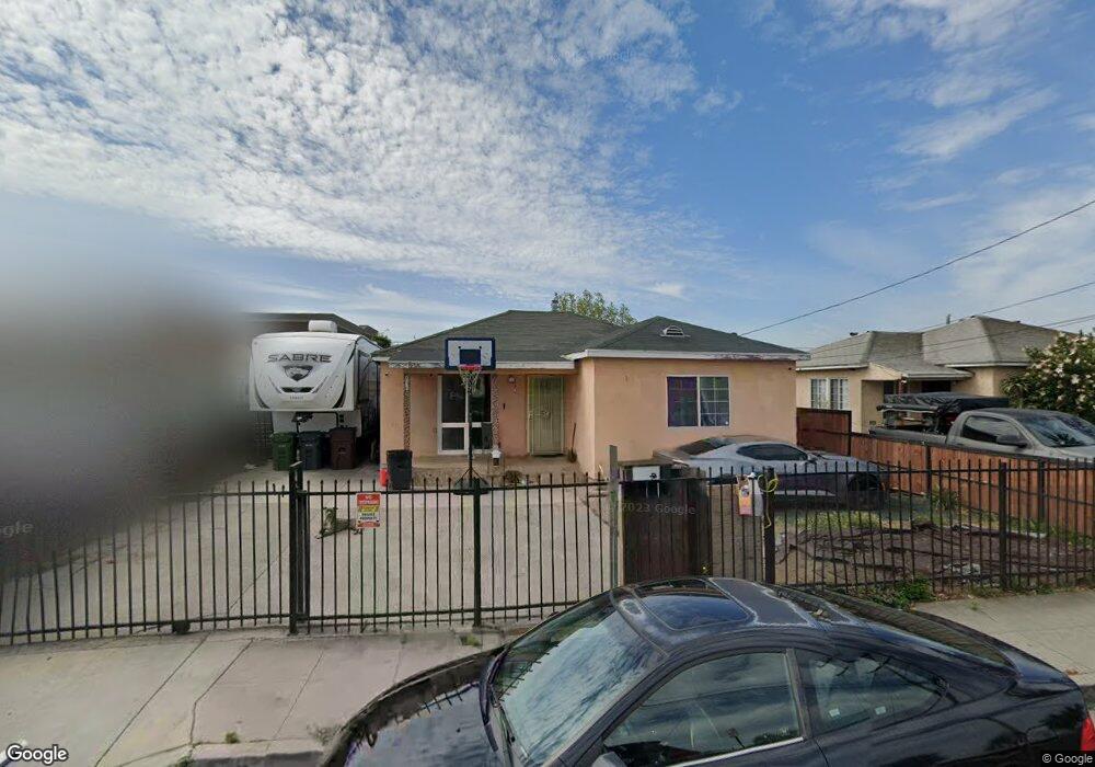 836 W Cherry St, Compton, CA 90222 - photo 1