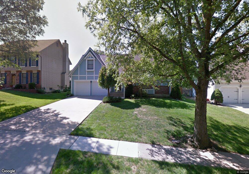 8452 Constance St, Lenexa, KS 66215 - photo 1