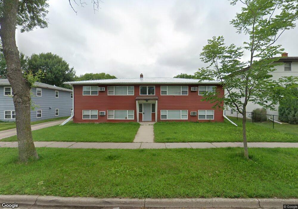 2822 8th St N, Fargo, ND 58102 - photo 1