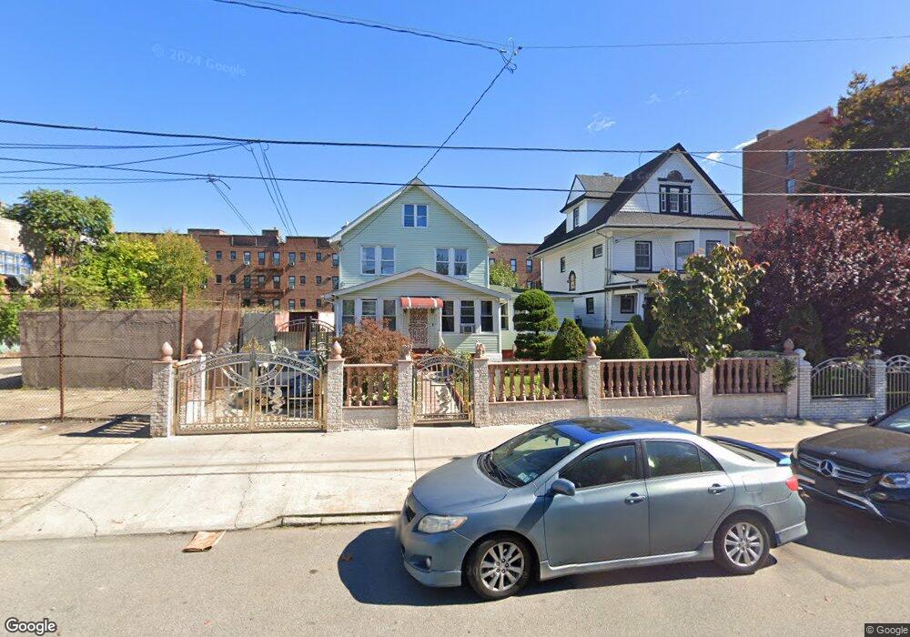 9115 193rd St, Hollis, NY 11423 - photo 1