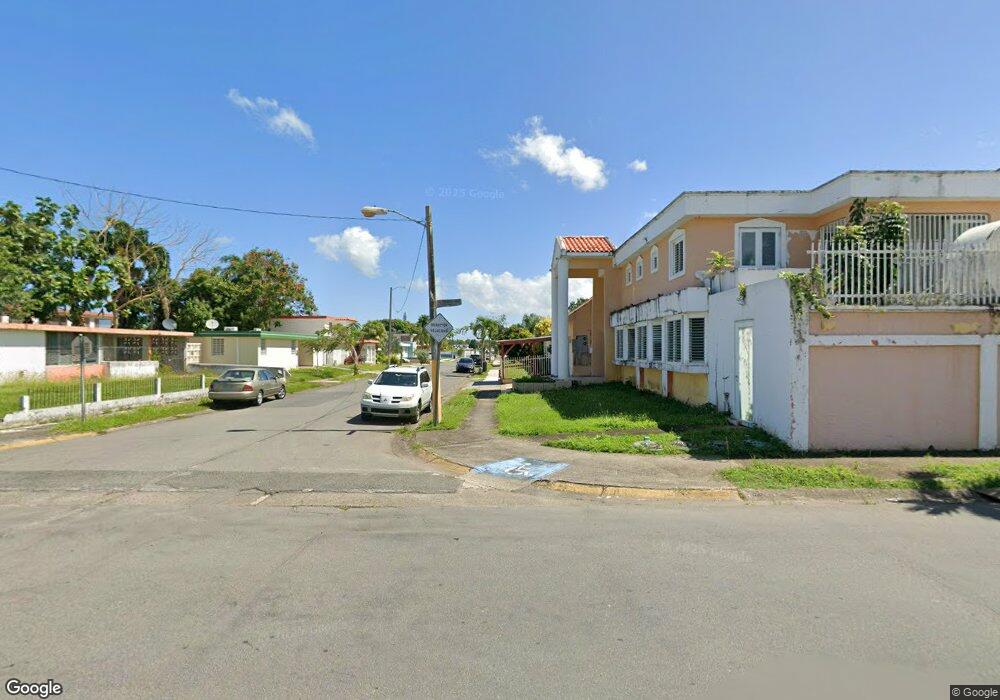 Valle Arriba Heights Yagrumo St unit Z-3, Carolina, PR 00983 - photo 1