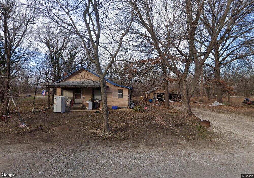 2807 Olive Ave, Parsons, KS 67357 - photo 1