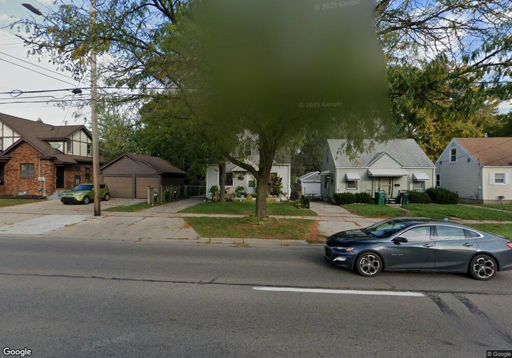 1811 S Martin Luther King jr Blvd, Lansing, MI 48910 - photo 1