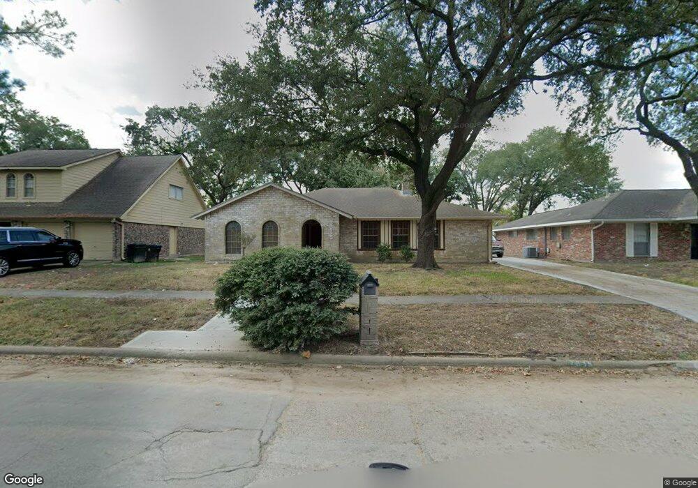 7615 Green Lawn Dr, Houston, TX 77088 - photo 1