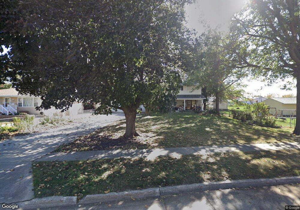 1417 N 6th Ave E, Newton, IA 50208 - photo 1