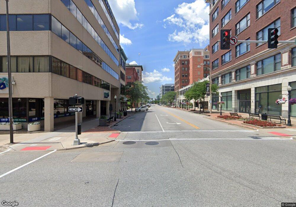 1040 & 1040 1 2 W 2nd St, Davenport, IA 52802 - photo 1