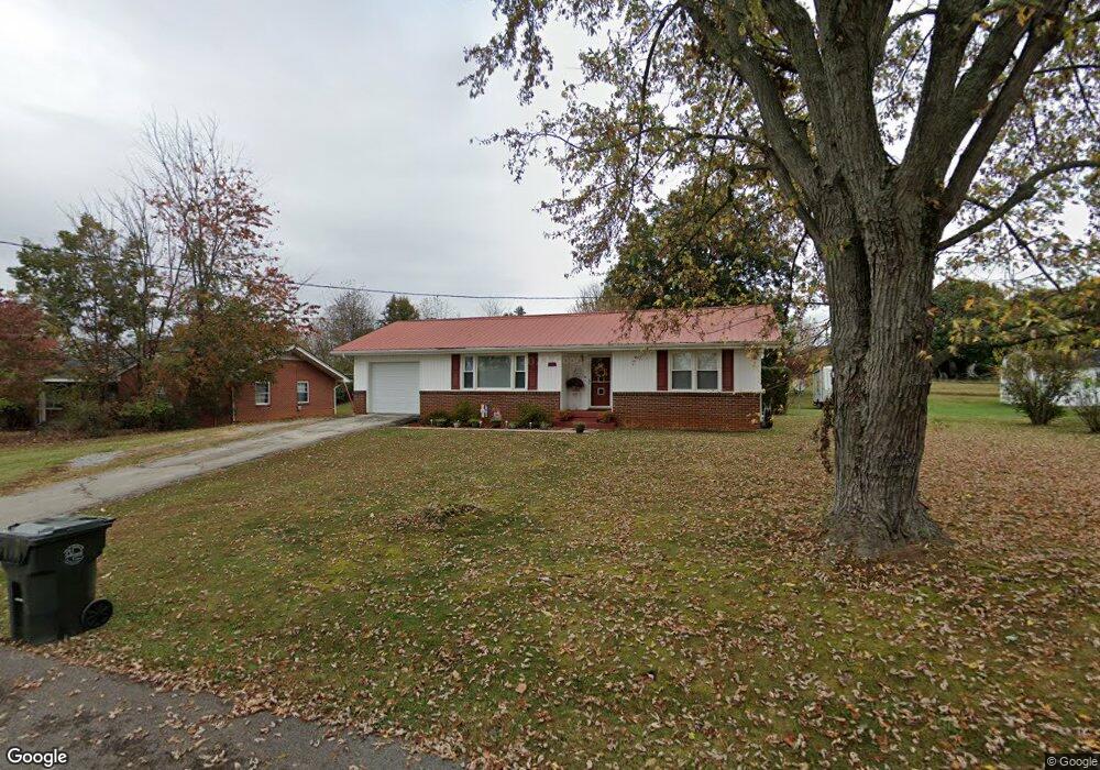 119 Warren St, Fall Branch, TN 37656 - photo 1