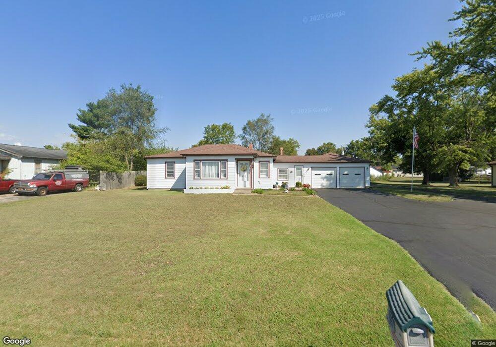 652 Deaver Rd, Columbus, IN 47201 - photo 1