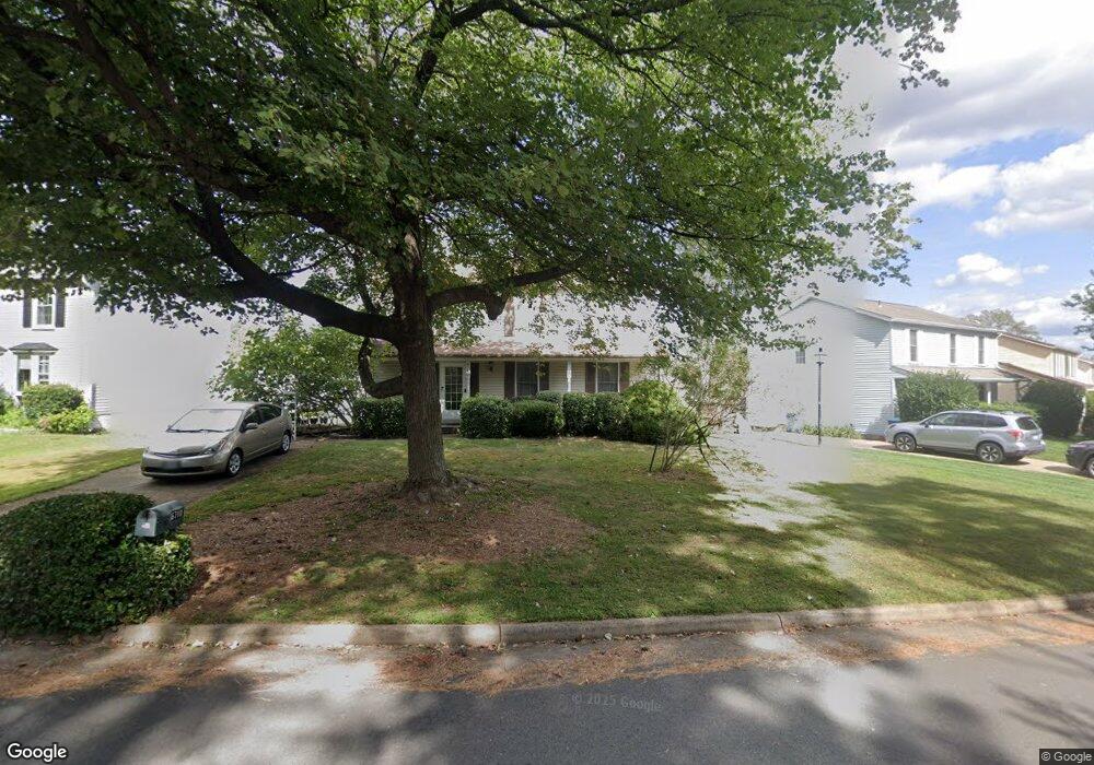 6710 Fisher Ave, Falls Church, VA 22046 - photo 1