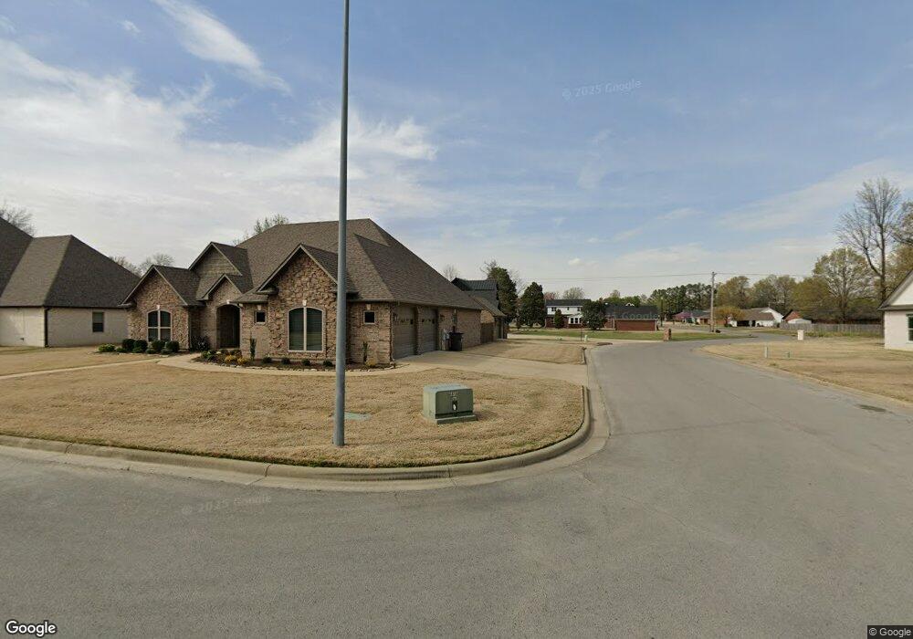 706 Bellwood Dr, Paragould, AR 72450 - photo 1