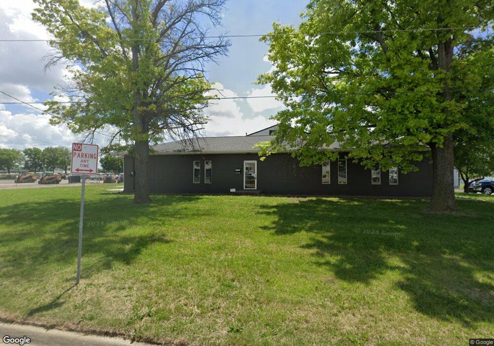 1303 SW 42nd St, Topeka, KS 66609 - photo 1