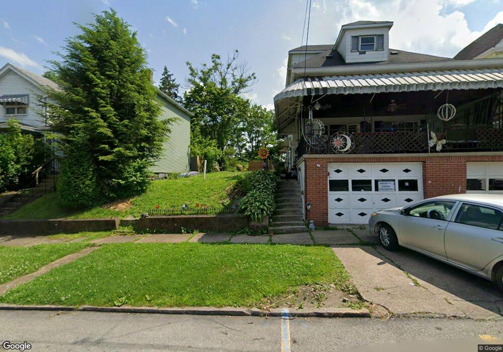 120 Franklin Ave, Vandergrift, PA 15690 - photo 1