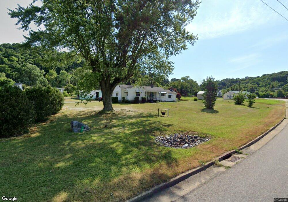 406 E 4th Ave, Watauga, TN 37694 - photo 1