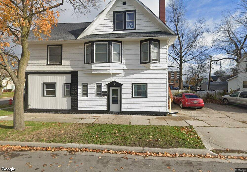 800 Pine St unit 800, Port Huron, MI 48060 - photo 1