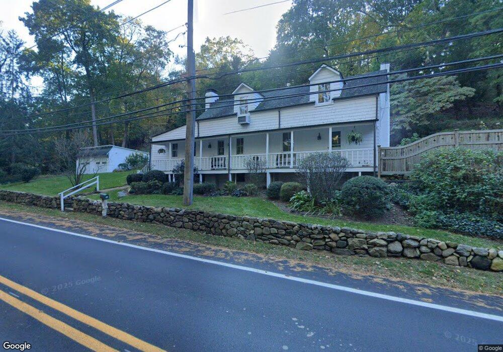 67 Wolver Hollow Rd, Glen Head, NY 11545 - photo 1