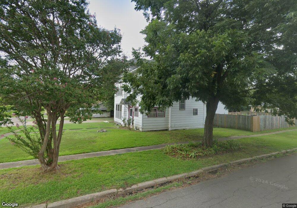 502 E Bluff St, Hugo, OK 74743 - photo 1