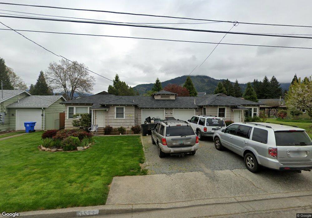 1595 Cloverlawn Dr, Grants Pass, OR 97527 - photo 1