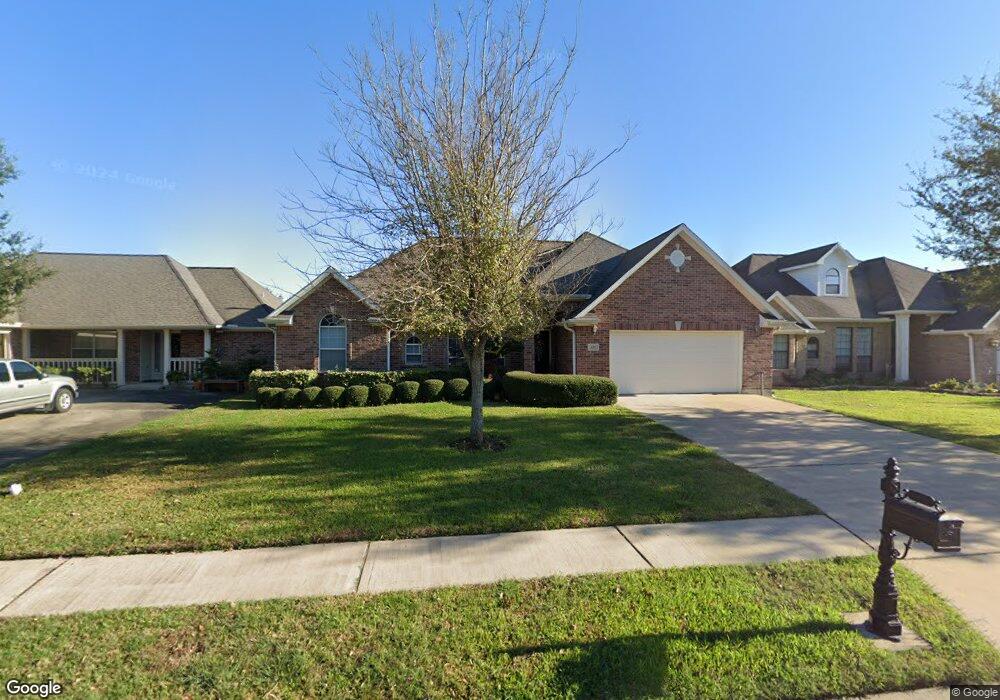 205 Friends Knoll Ln, Friendswood, TX 77546 - photo 1