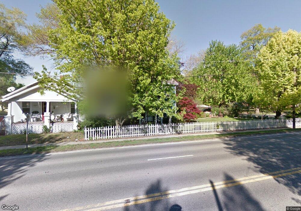 218 Keokuk St, Lincoln, IL 62656 - photo 1