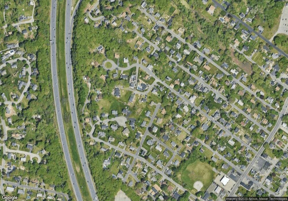 4 Ivy St, Methuen, MA 01844 - photo 1