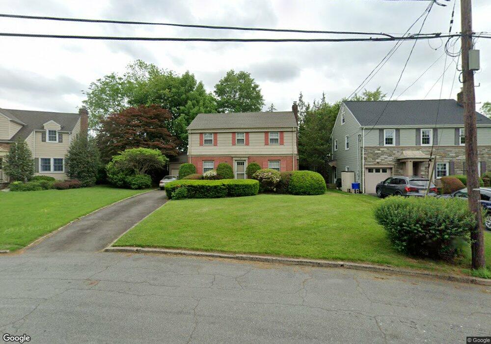 16 Reeve Cir, Millburn, NJ 07041 - photo 1