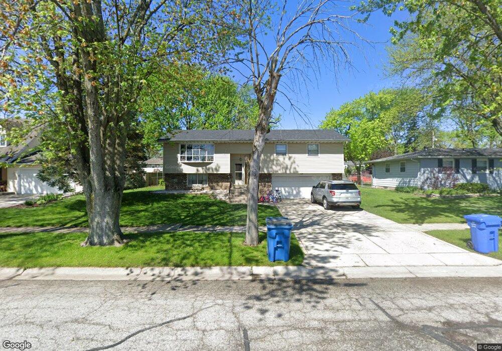 921 S East St, Crown Point, IN 46307 - photo 1