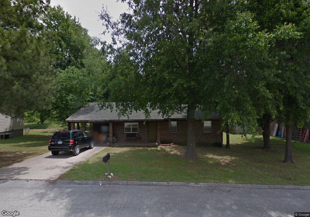 305 Foxfire Dr, Paragould, AR 72450 - photo 1