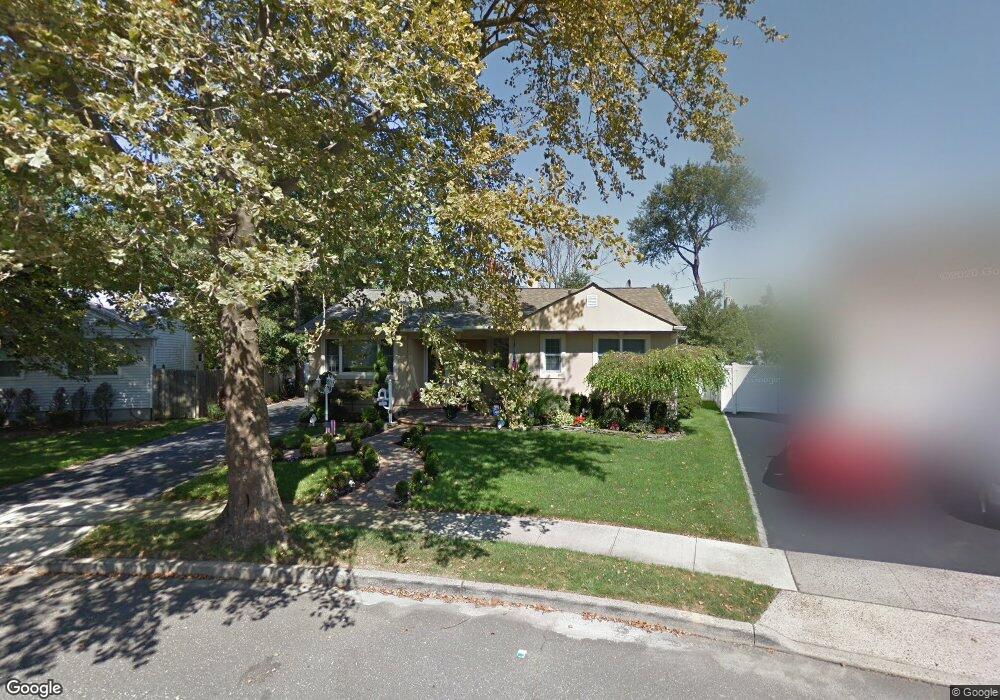 488 Hewlett St, Franklin Square, NY 11010 - photo 1