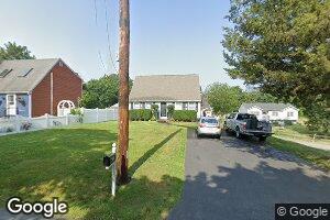 28 King Phillip St, Portsmouth, RI 02871
