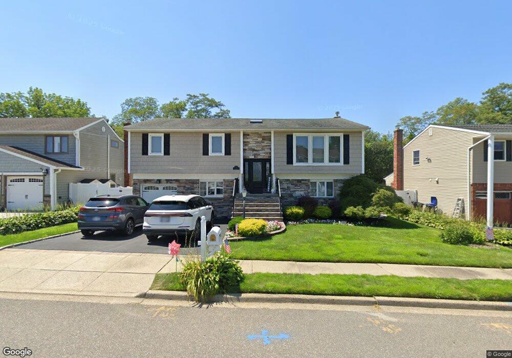 7 Jacob Rd, Plainview, NY 11803 - photo 1