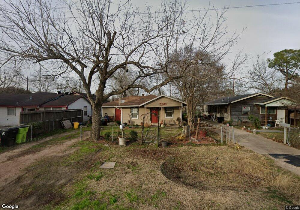 1005 Walnut Ave, Rosenberg, TX 77471 - photo 1